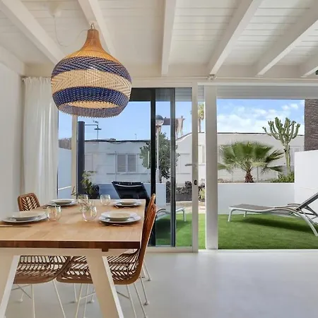 New - Amazing By The Apartment *